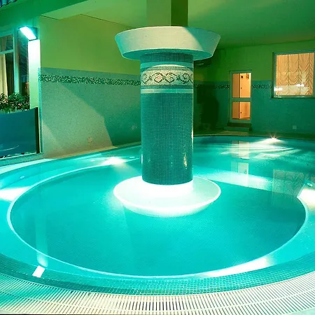 Hotel Consul 3*